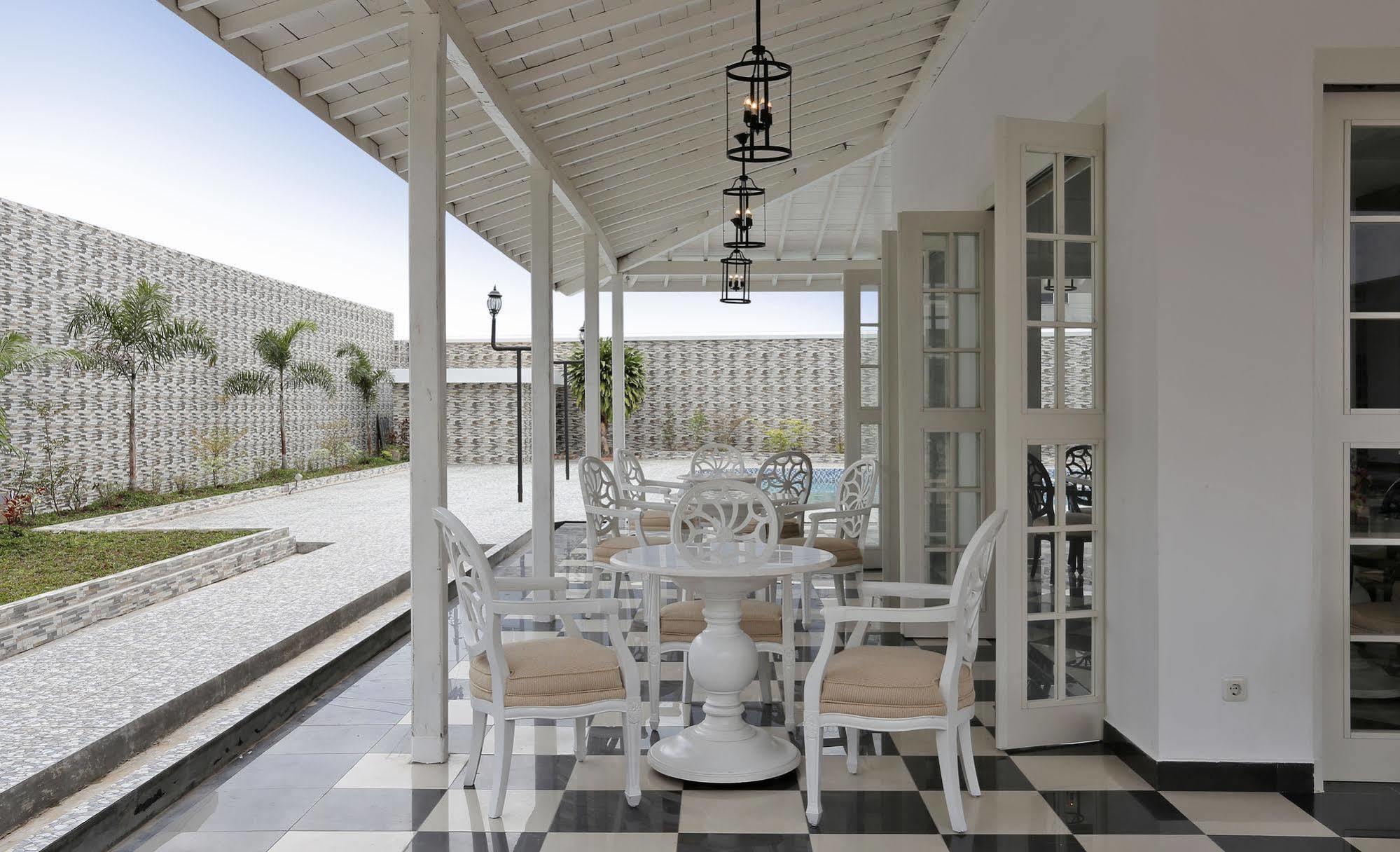 Menumbing Heritage Hotel Pangkal Pinang Ngoại thất bức ảnh